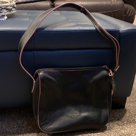 kate spade Handbags - Kate Spade Black and Pink Leather Crossbody Bag